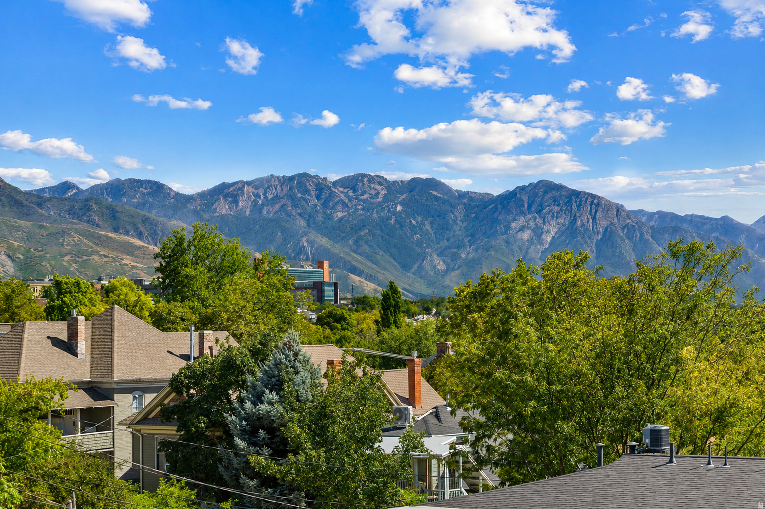 3RD AVENUE TOWNHOMES - Residential