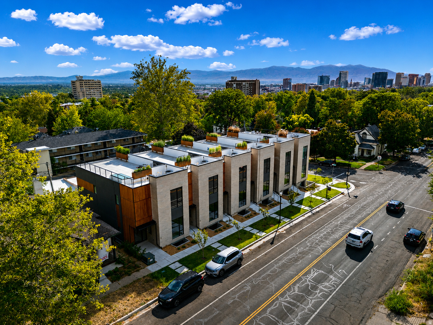 3RD AVENUE TOWNHOMES - Residential