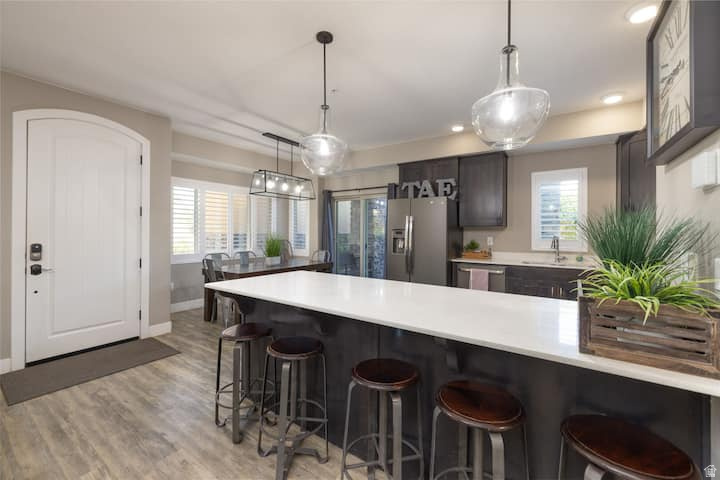 ESTANCIA PH 1 - Residential