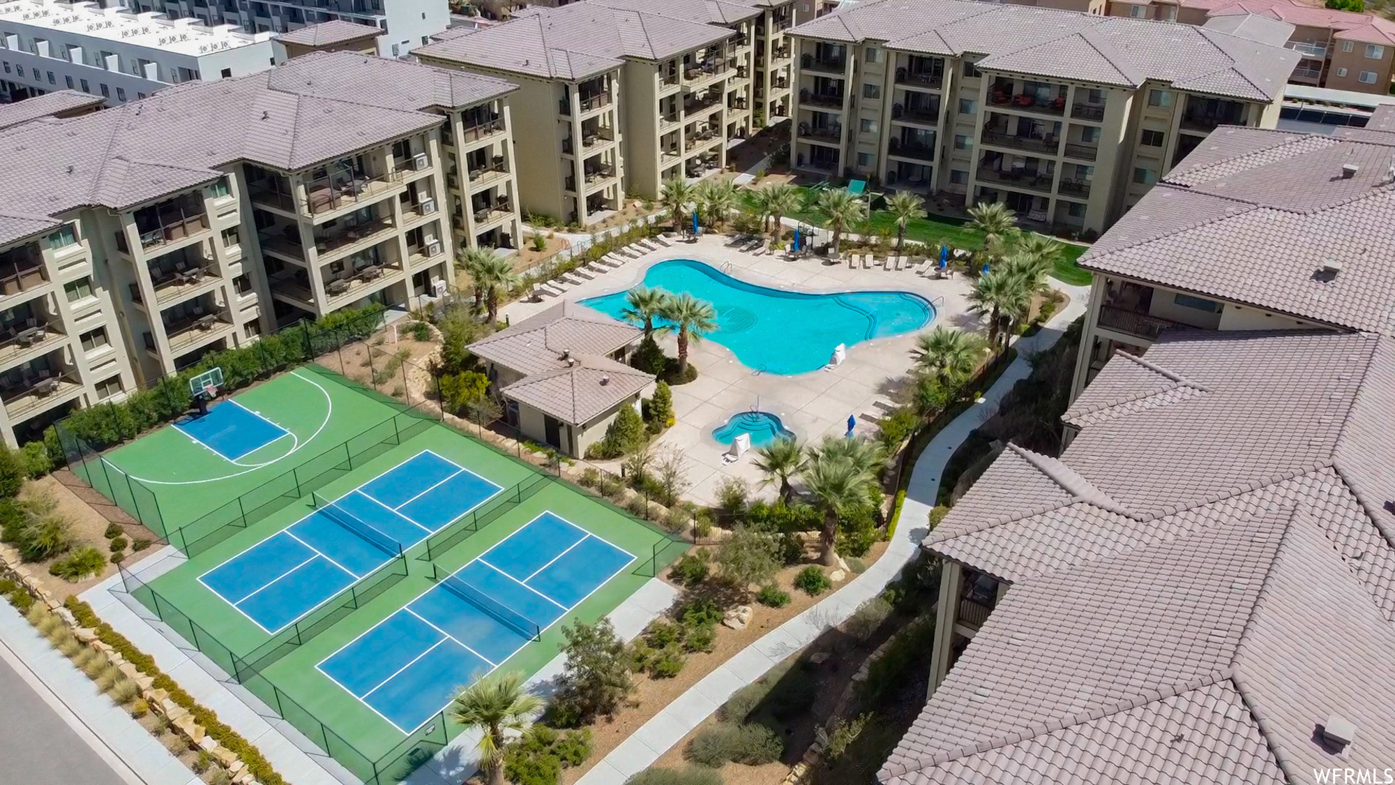 ESTANCIA PH 1 - Residential