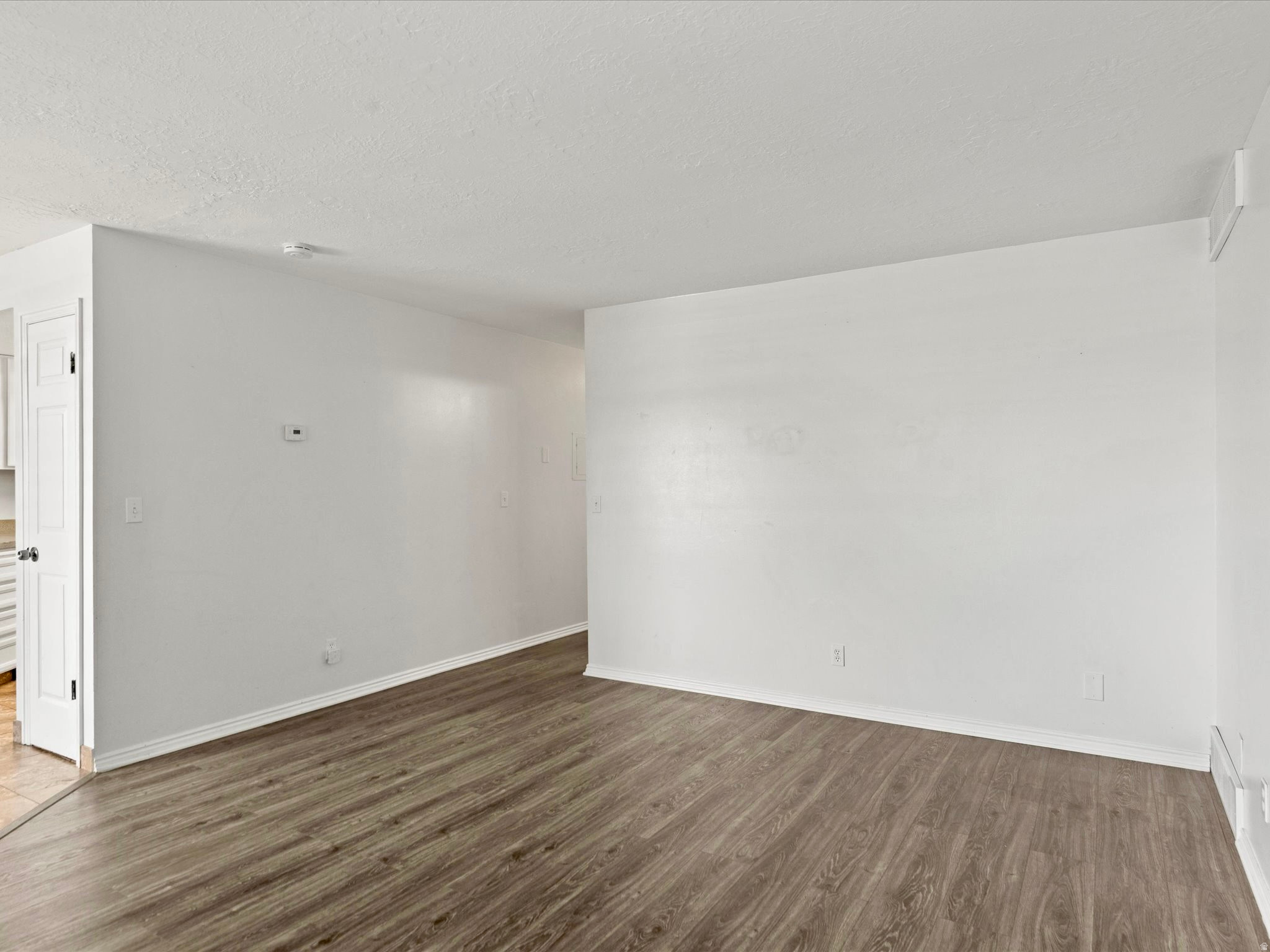 KENTWOOD CONDOMINIUM - Residential