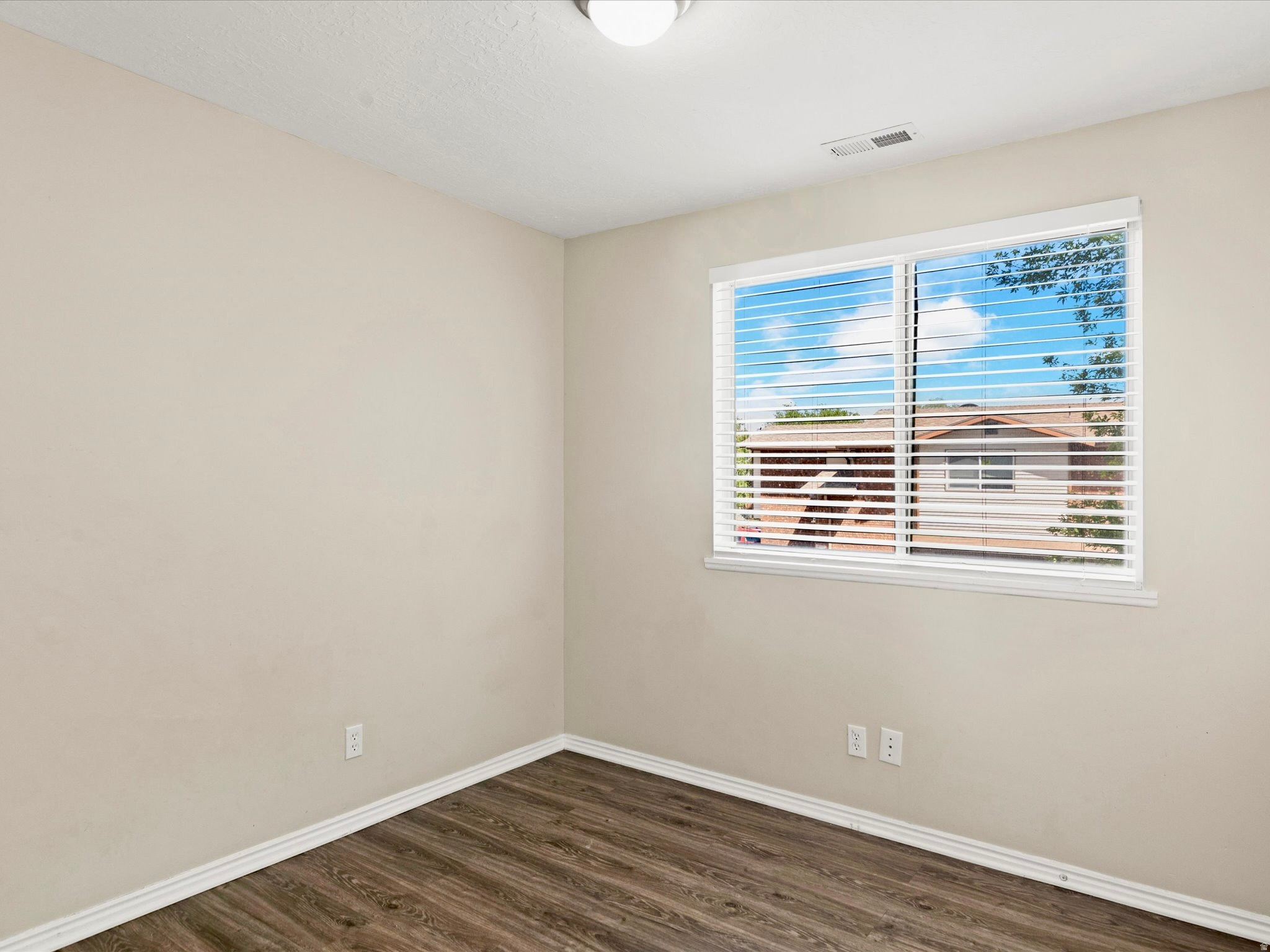 KENTWOOD CONDOMINIUM - Residential