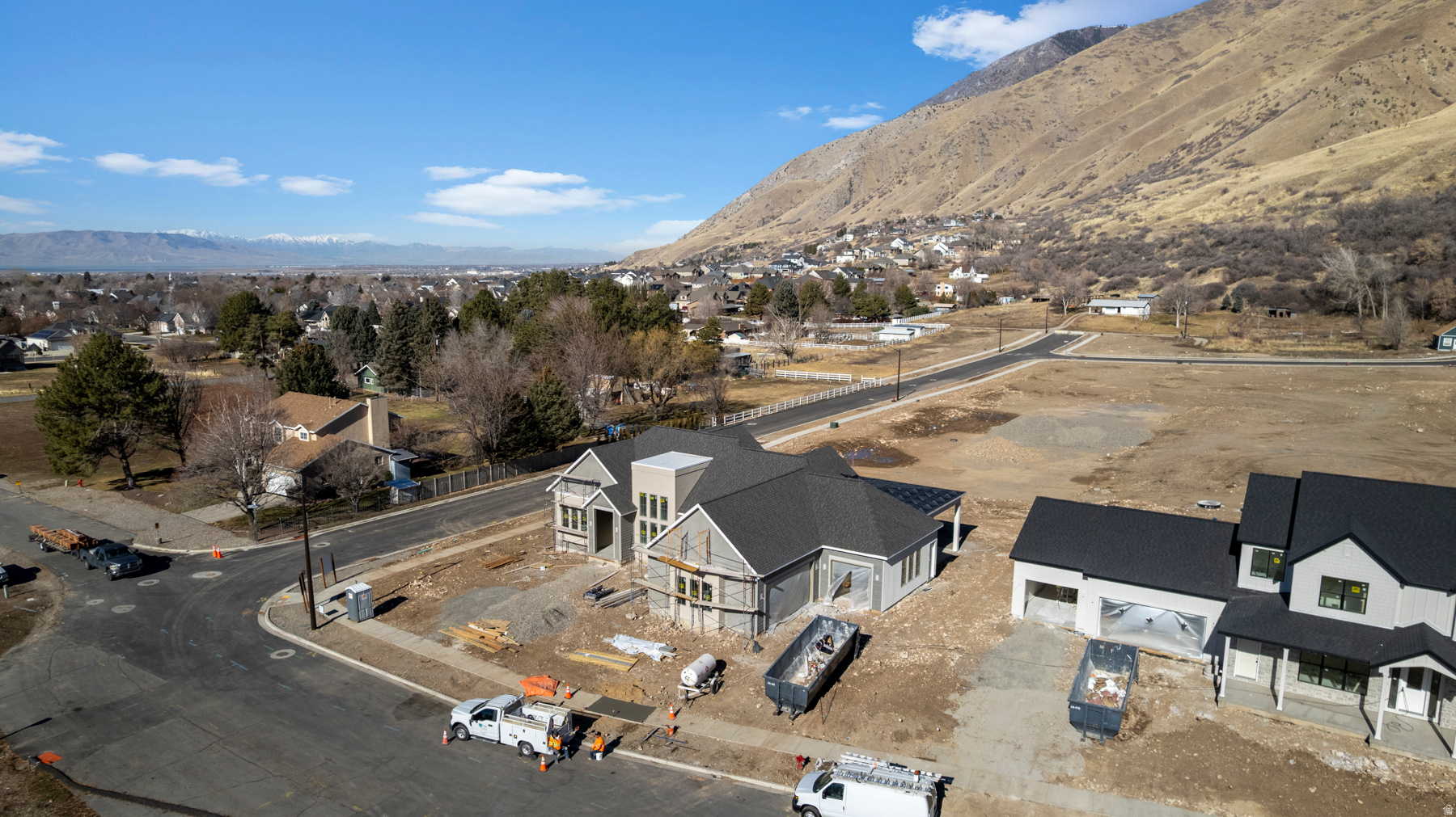SPRING CANYON - Residential