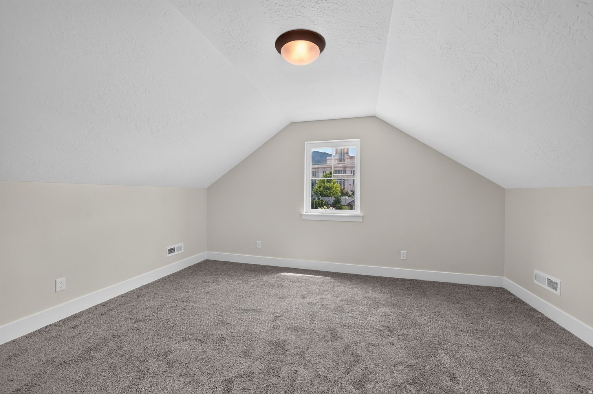 TEMPLE RIM - Residential