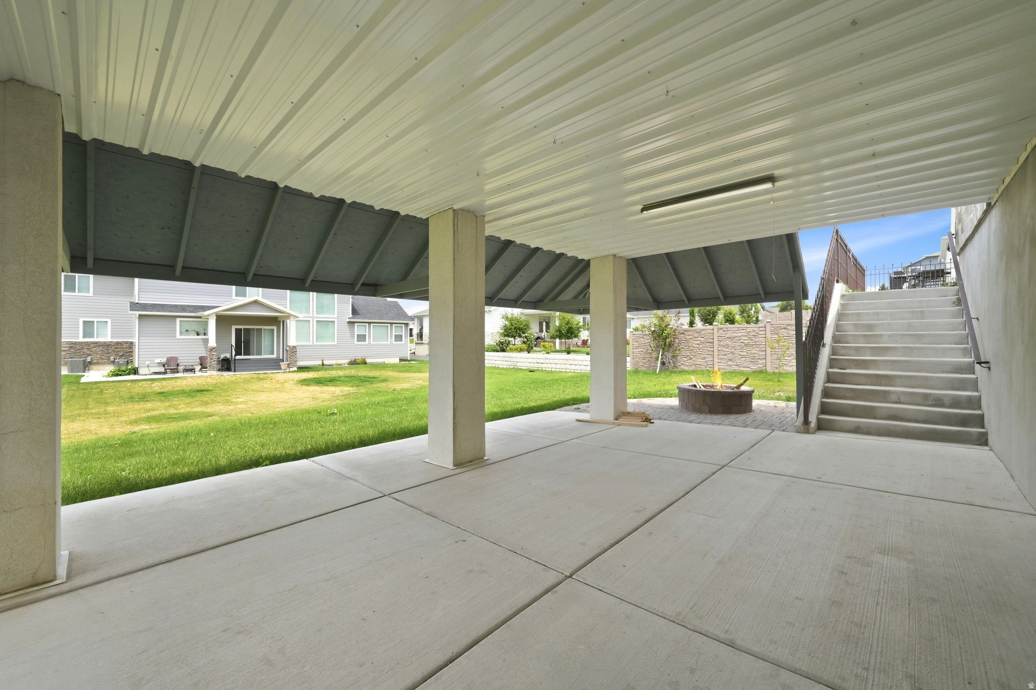 TEMPLE RIM - Residential