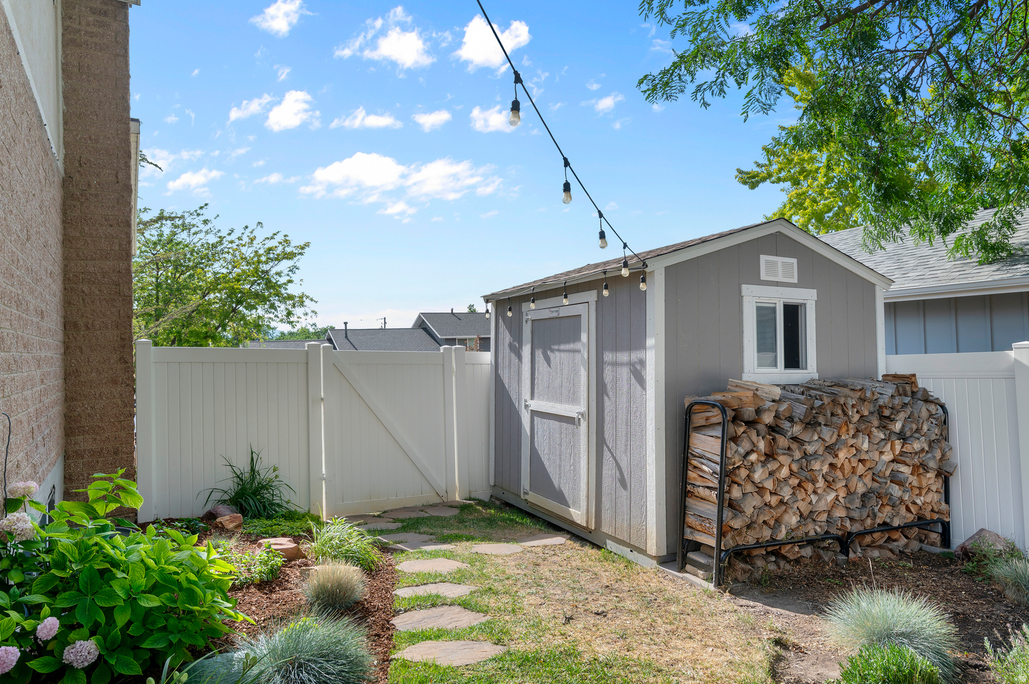 SOUTHLAND TERRACE - Residential