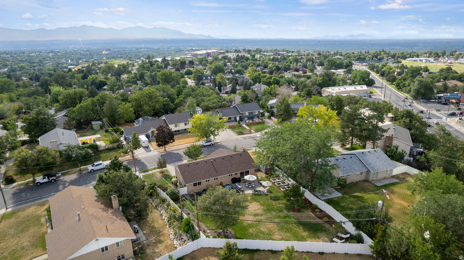 SOUTHLAND TERRACE - Residential