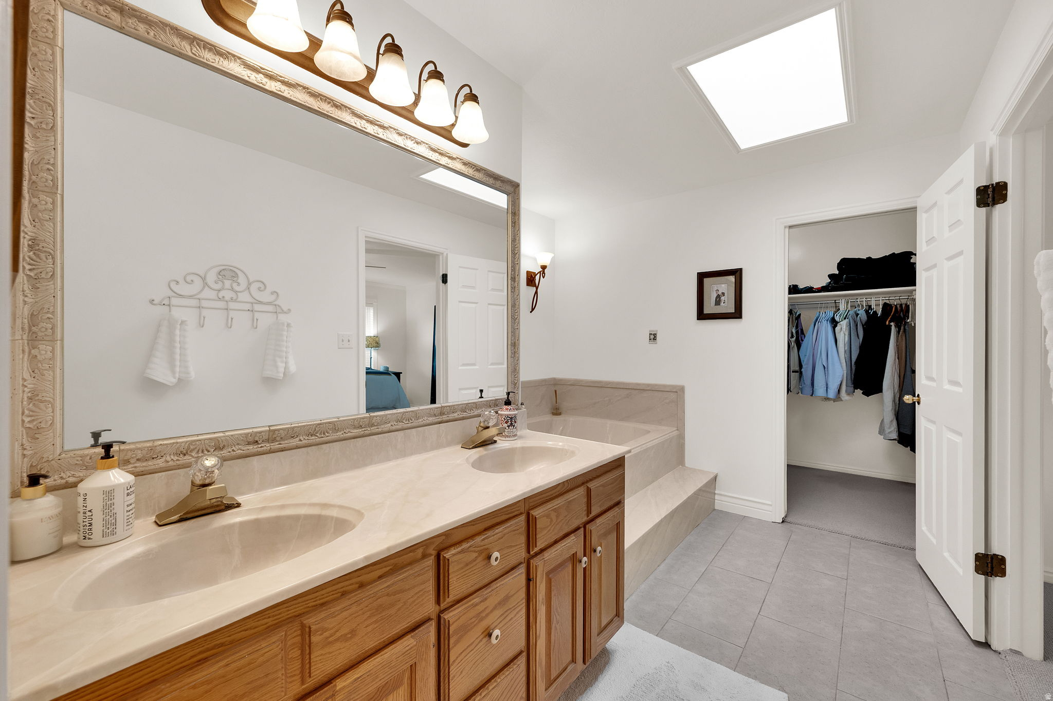 ROSEDALE ESTATES SUB - Residential