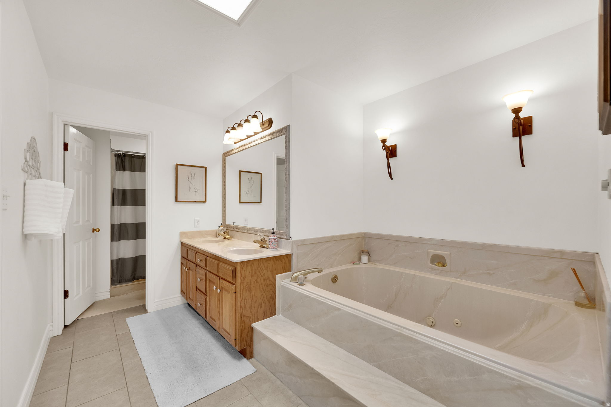 ROSEDALE ESTATES SUB - Residential