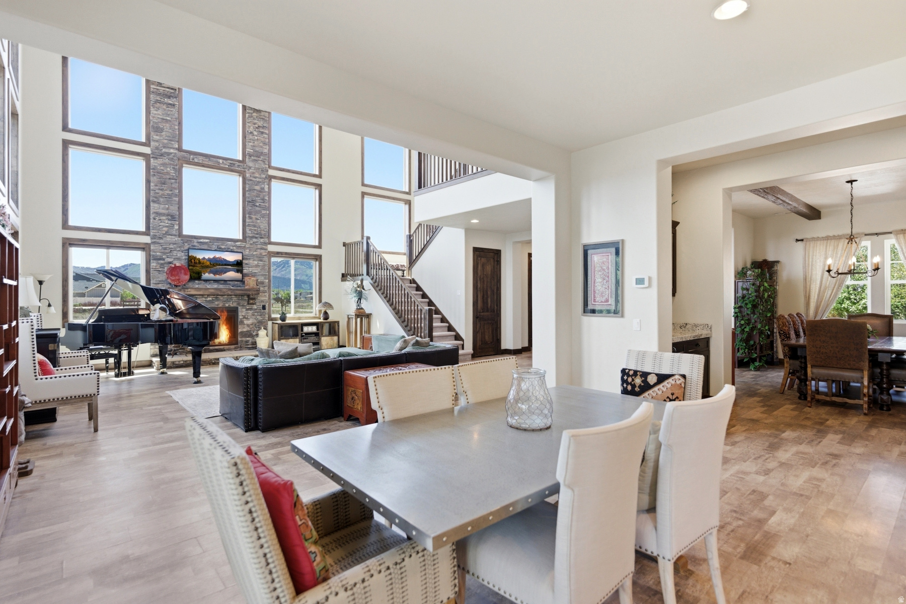 EAST CREEK - Residential
