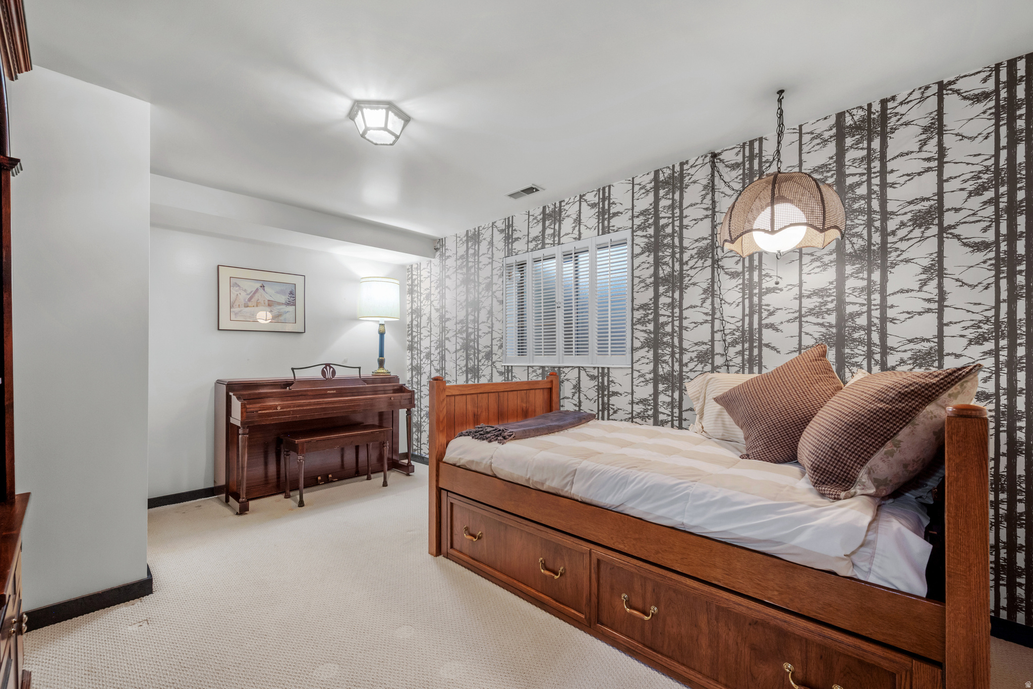 ROTHMOOR ESTATES #1 - Residential