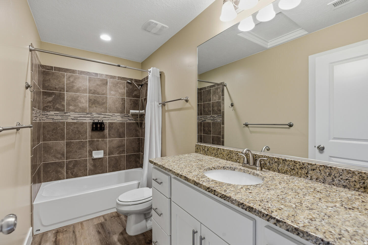 ESCAPES AT THE LEDGES PH 2 - Residential