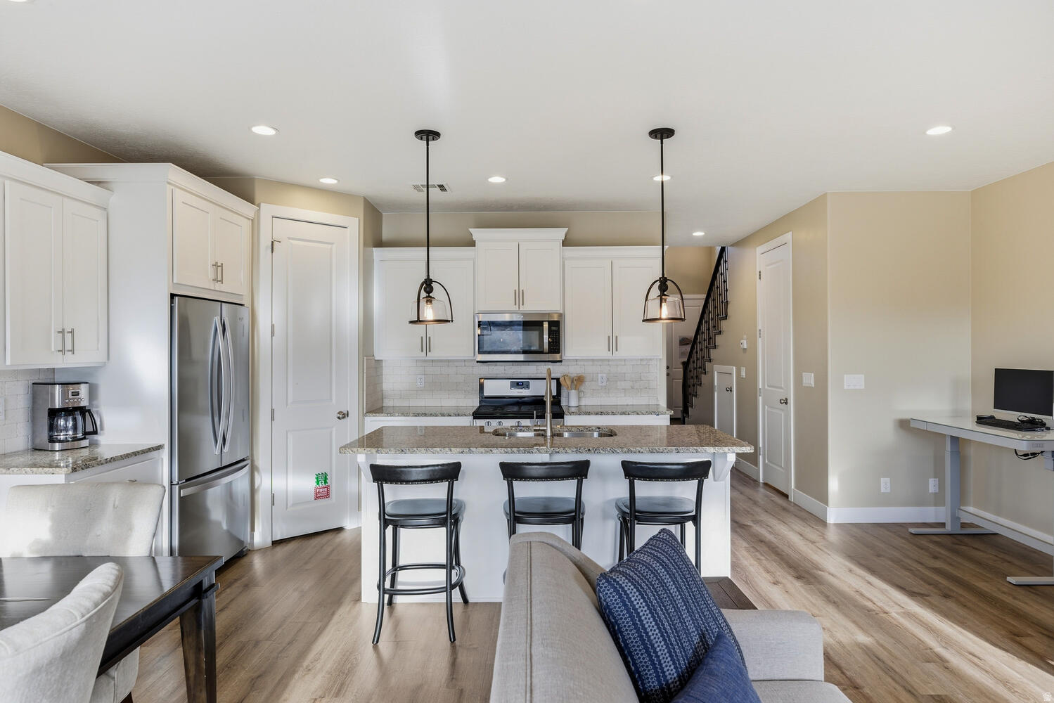 ESCAPES AT THE LEDGES PH 2 - Residential