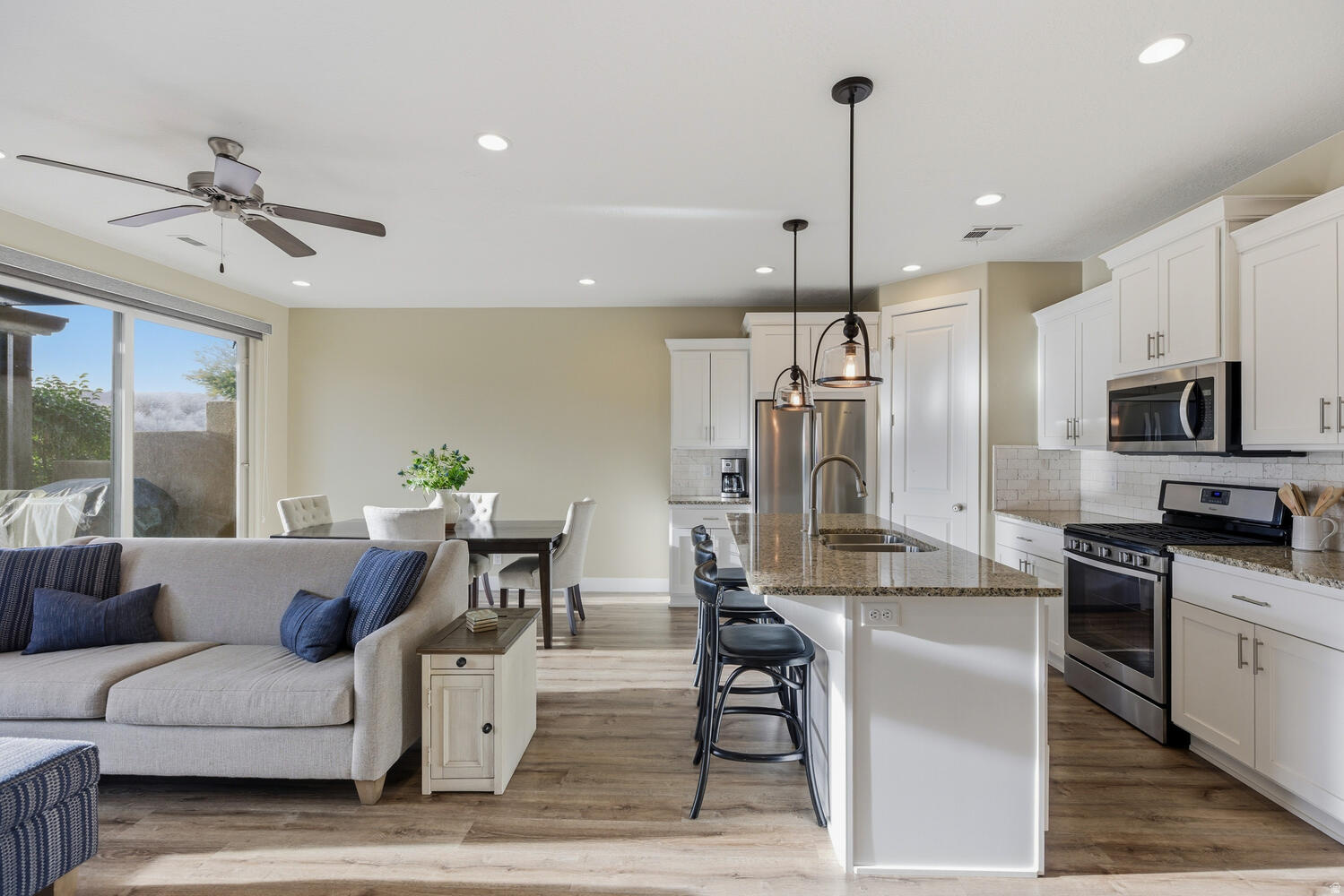 ESCAPES AT THE LEDGES PH 2 - Residential