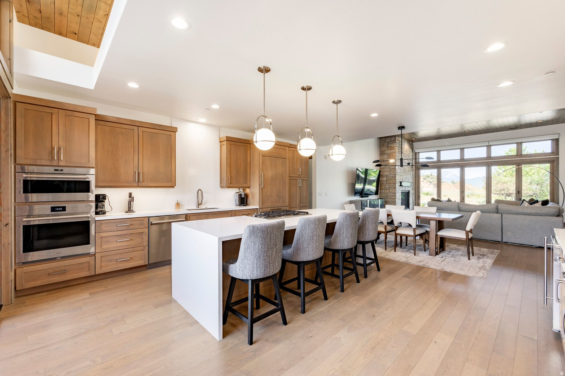 THE VILLAS AT RED LE - Residential