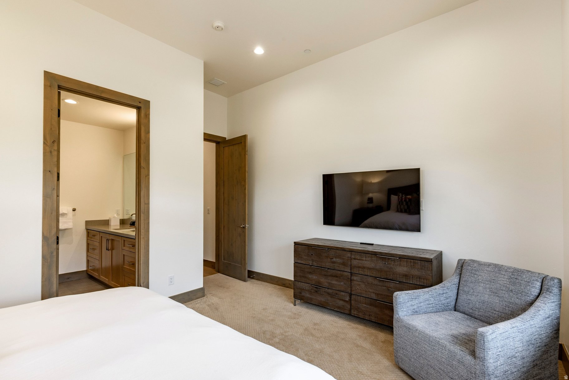 THE VILLAS AT RED LE - Residential