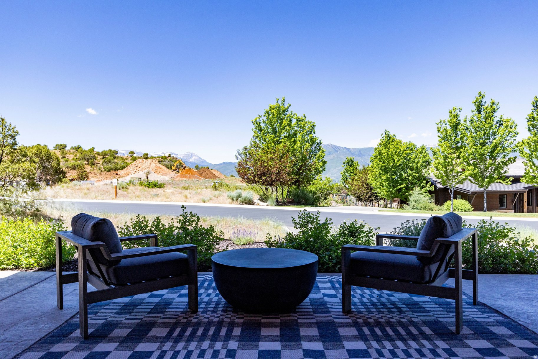 THE VILLAS AT RED LE - Residential