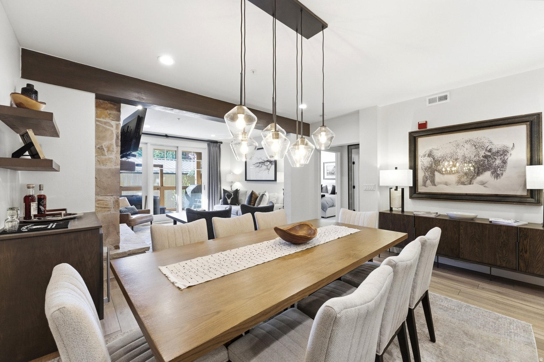 TOWN POINTE - Residential
