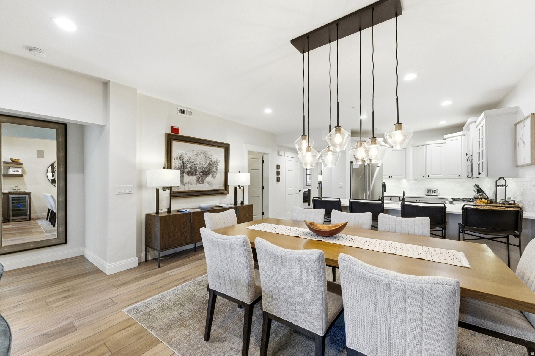 TOWN POINTE - Residential