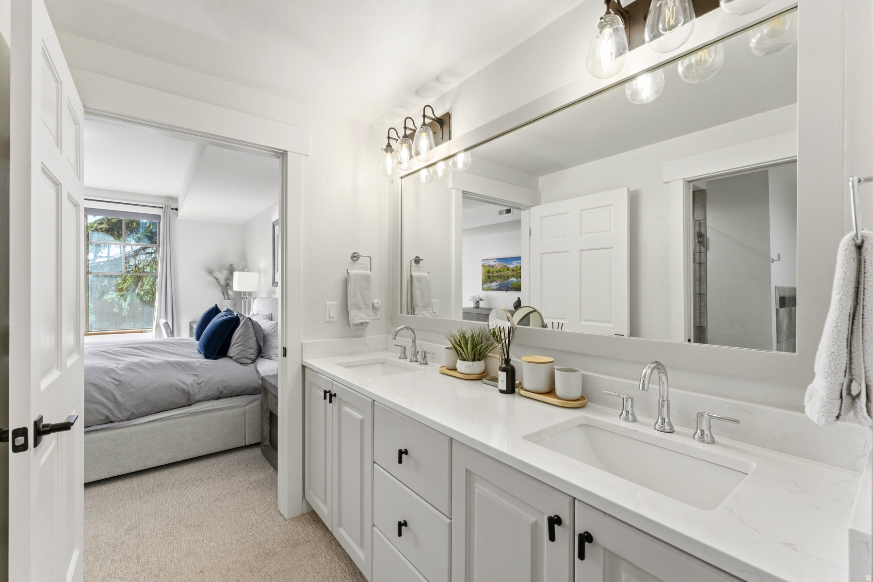 TOWN POINTE - Residential