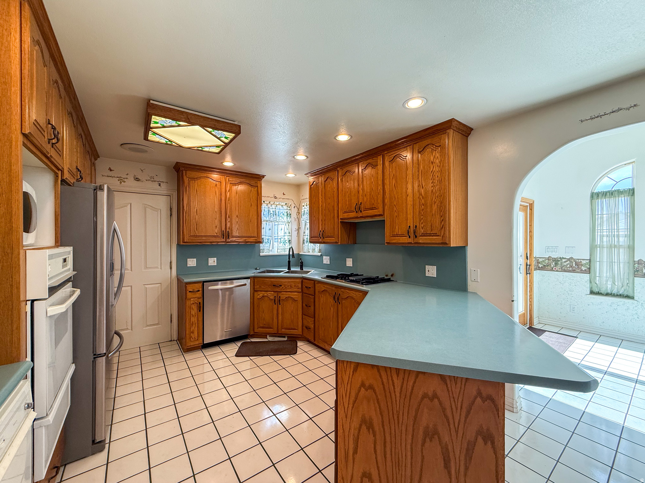 HILLCREST - Residential