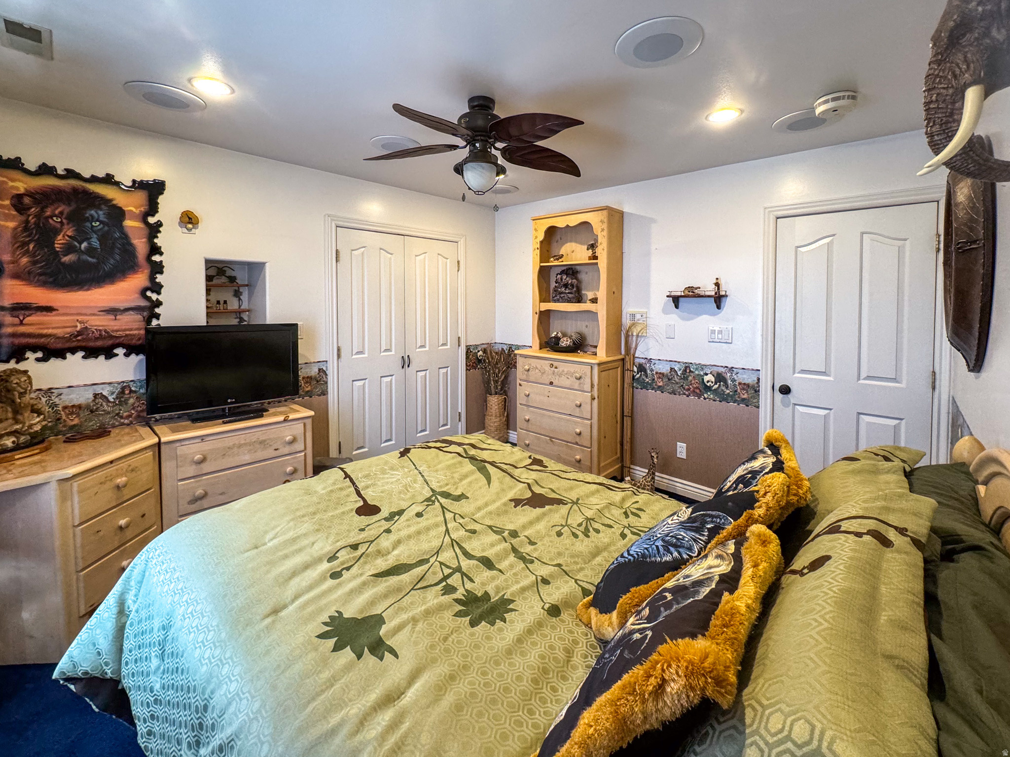 HILLCREST - Residential