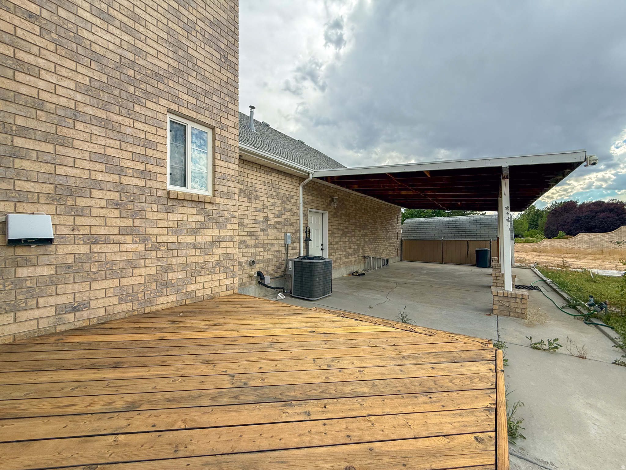 HILLCREST - Residential