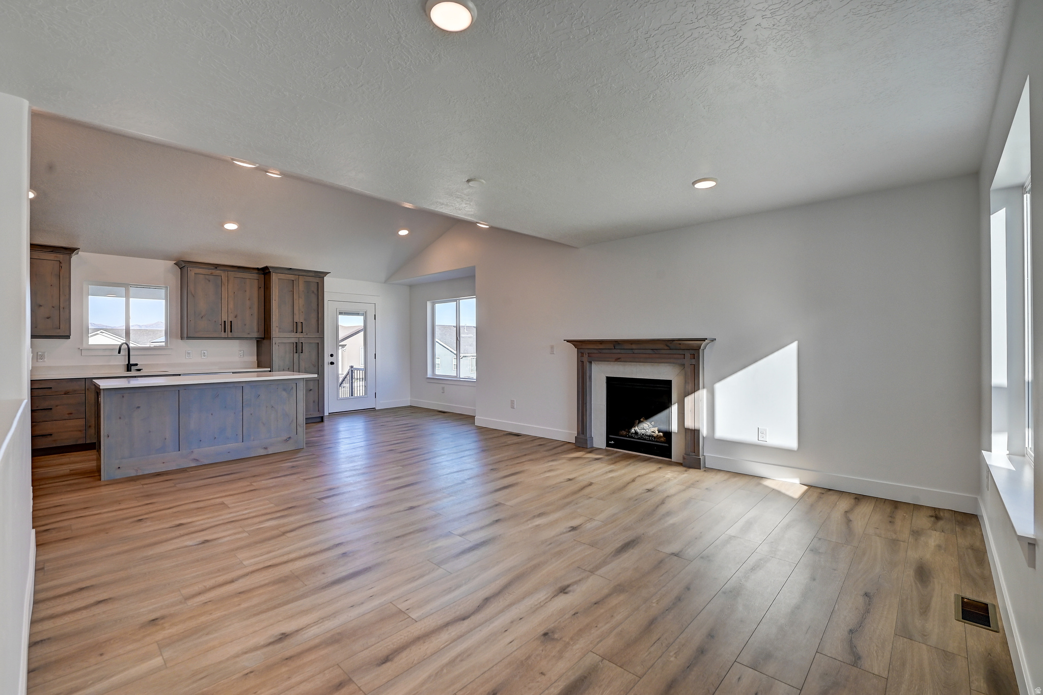 OVERLAKE ESTATES - Residential