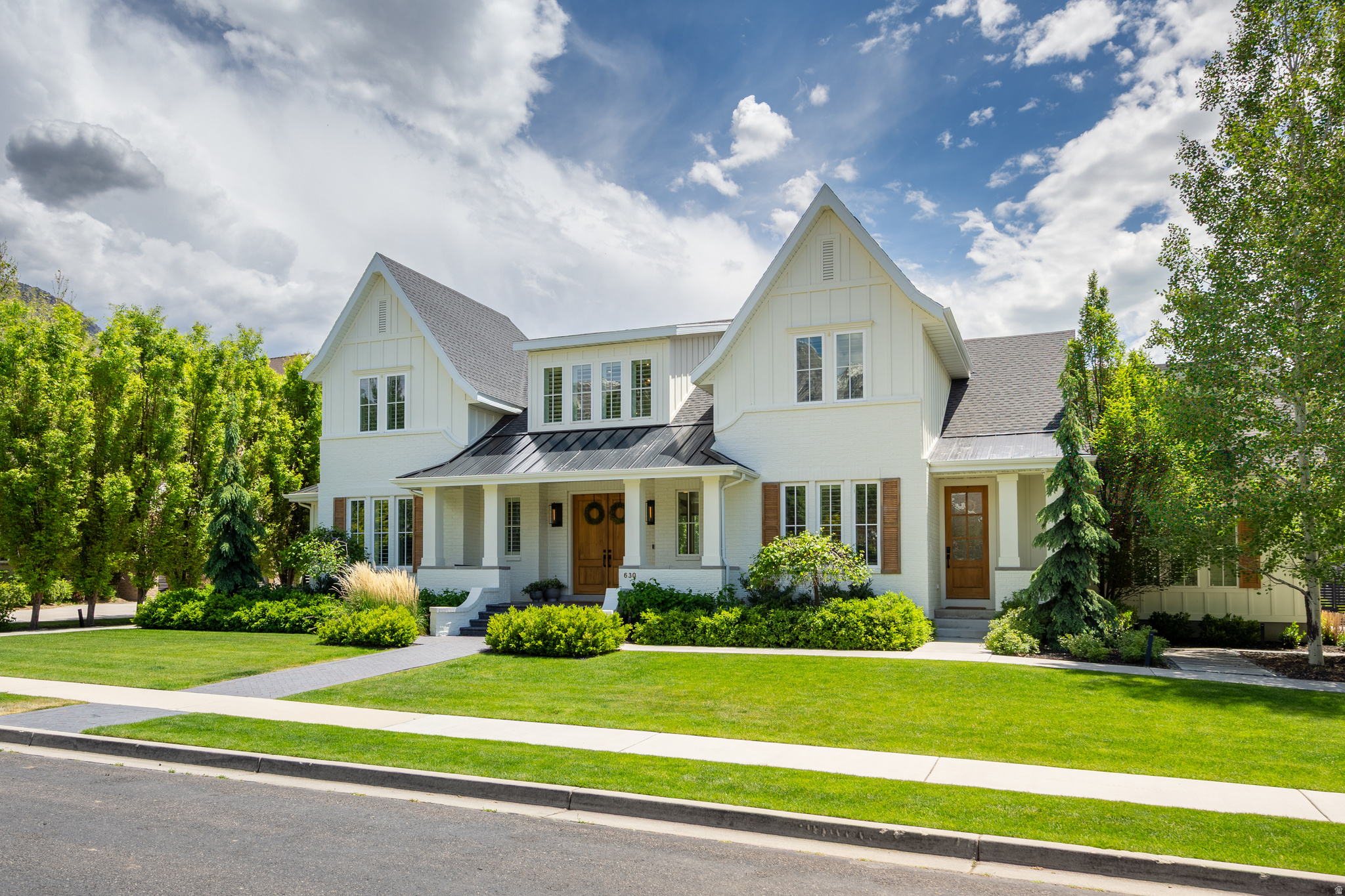 APPLEWOOD ACRES - Residential