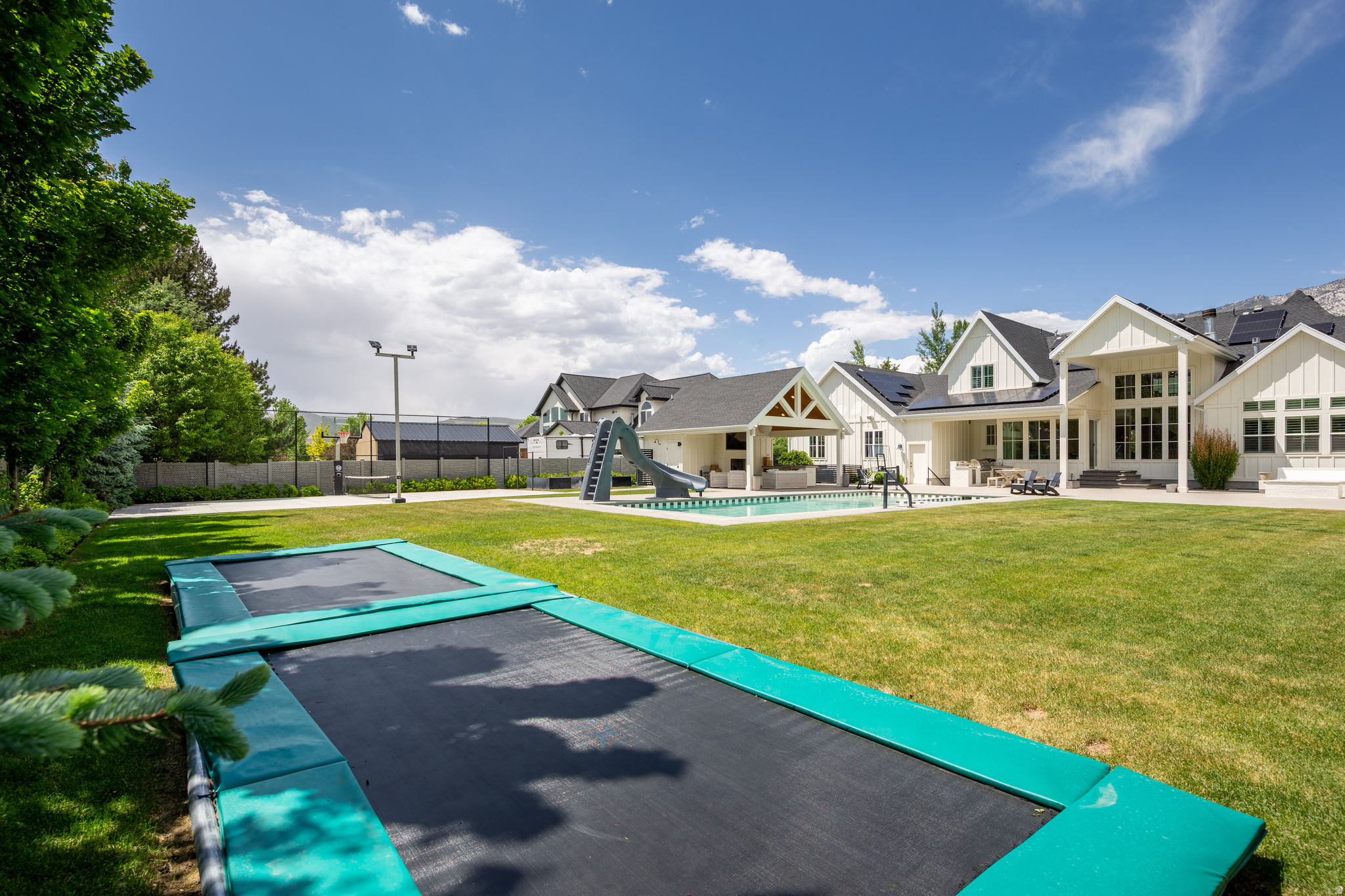 APPLEWOOD ACRES - Residential