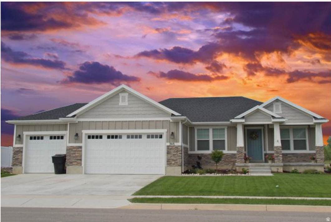 Take advantage of our $15,000 design center credit incentive, come build your dream home with us! Pictures and floor plan depict a Washington rambler. Photos may show upgrades.