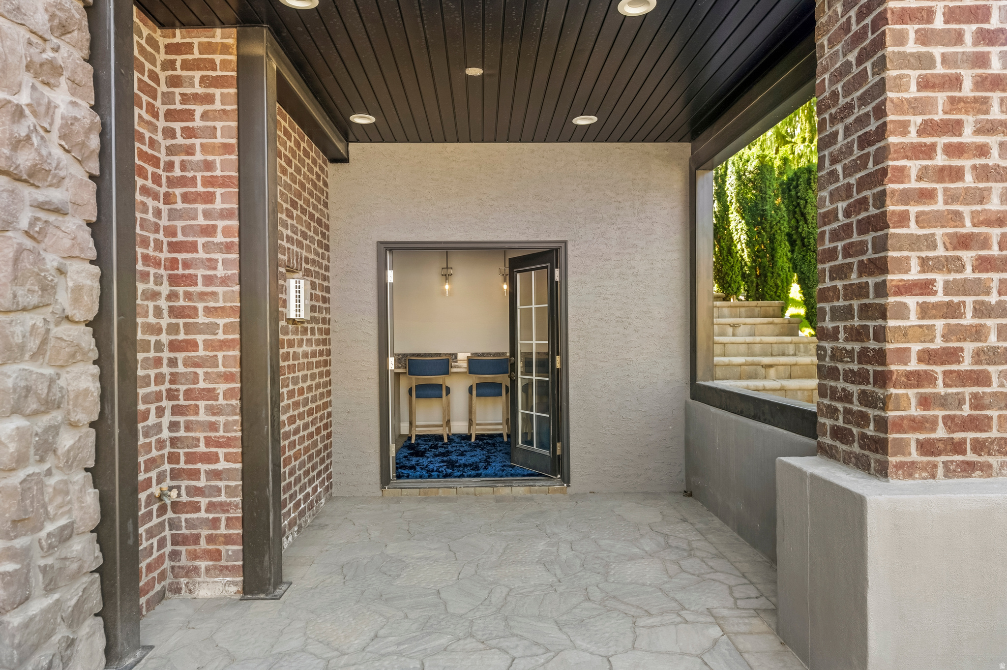 RIVER OAKS ESTATES - Residential