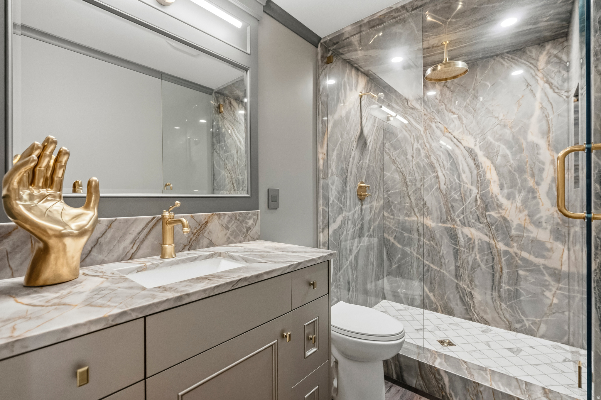 RIVER OAKS ESTATES - Residential