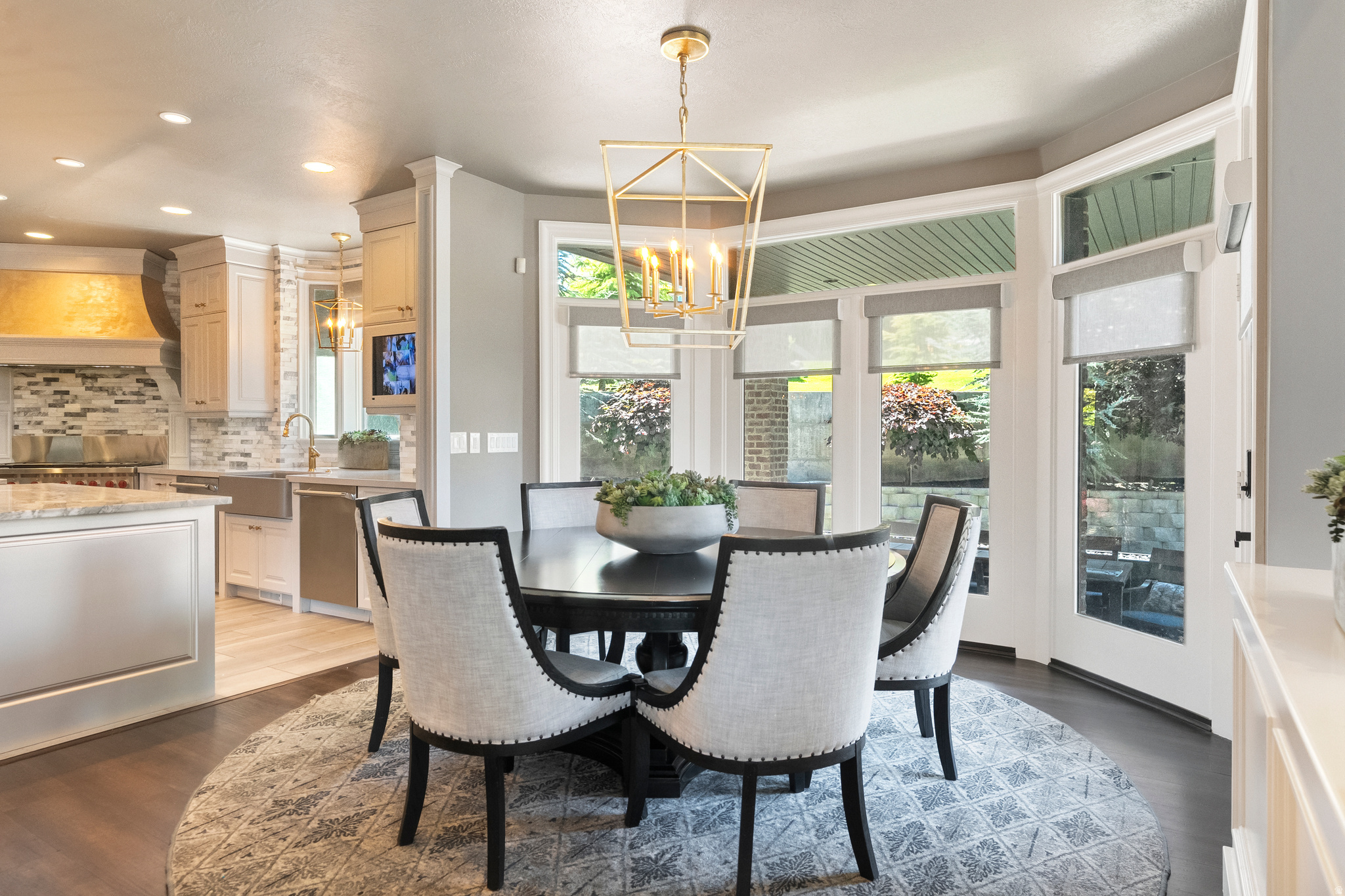 RIVER OAKS ESTATES - Residential