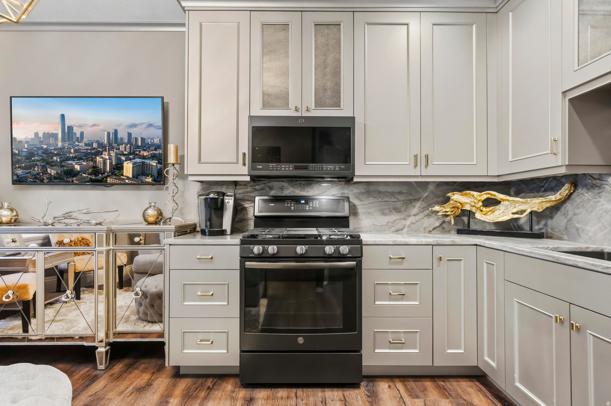 RIVER OAKS ESTATES - Residential
