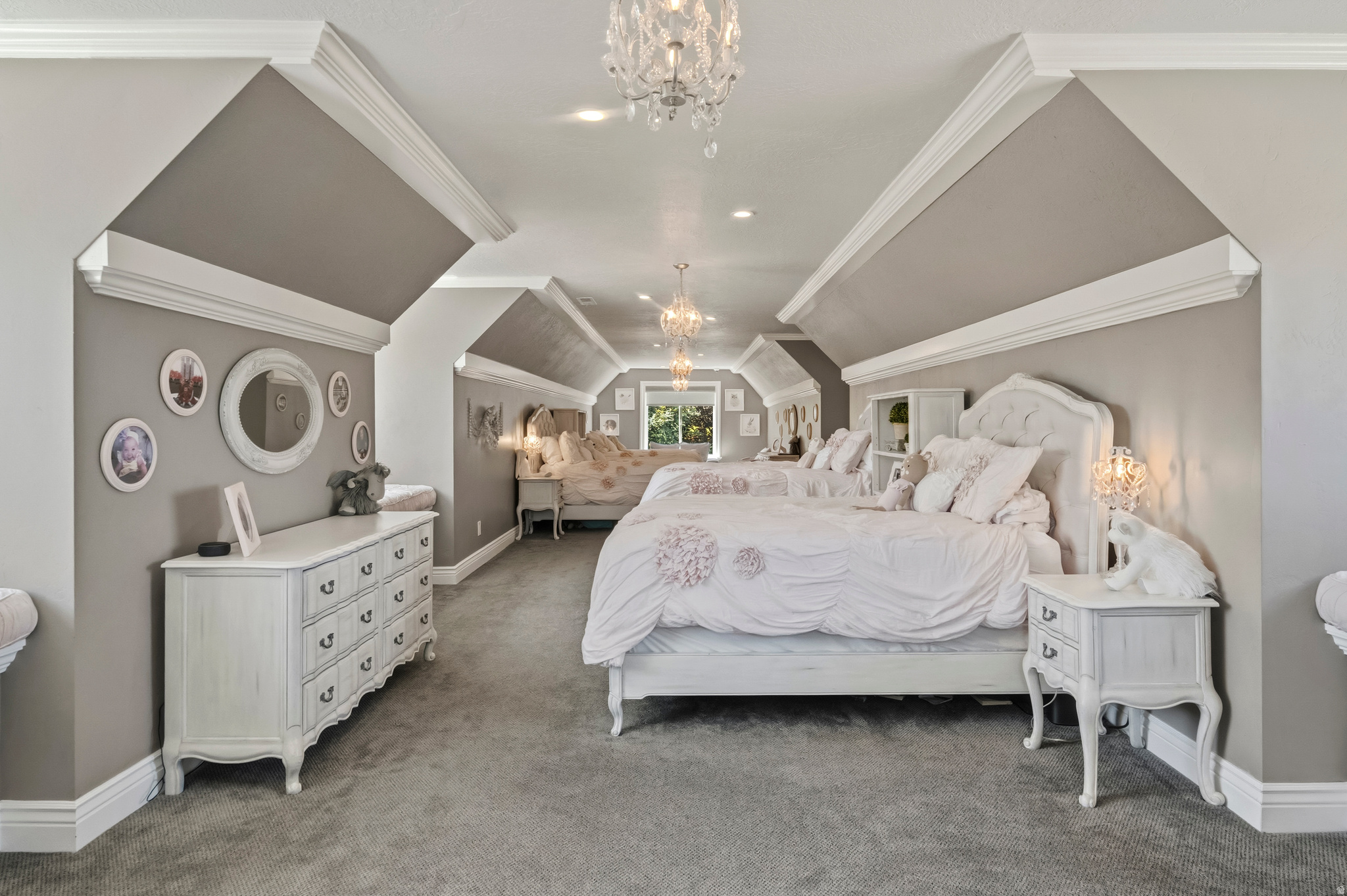 RIVER OAKS ESTATES - Residential