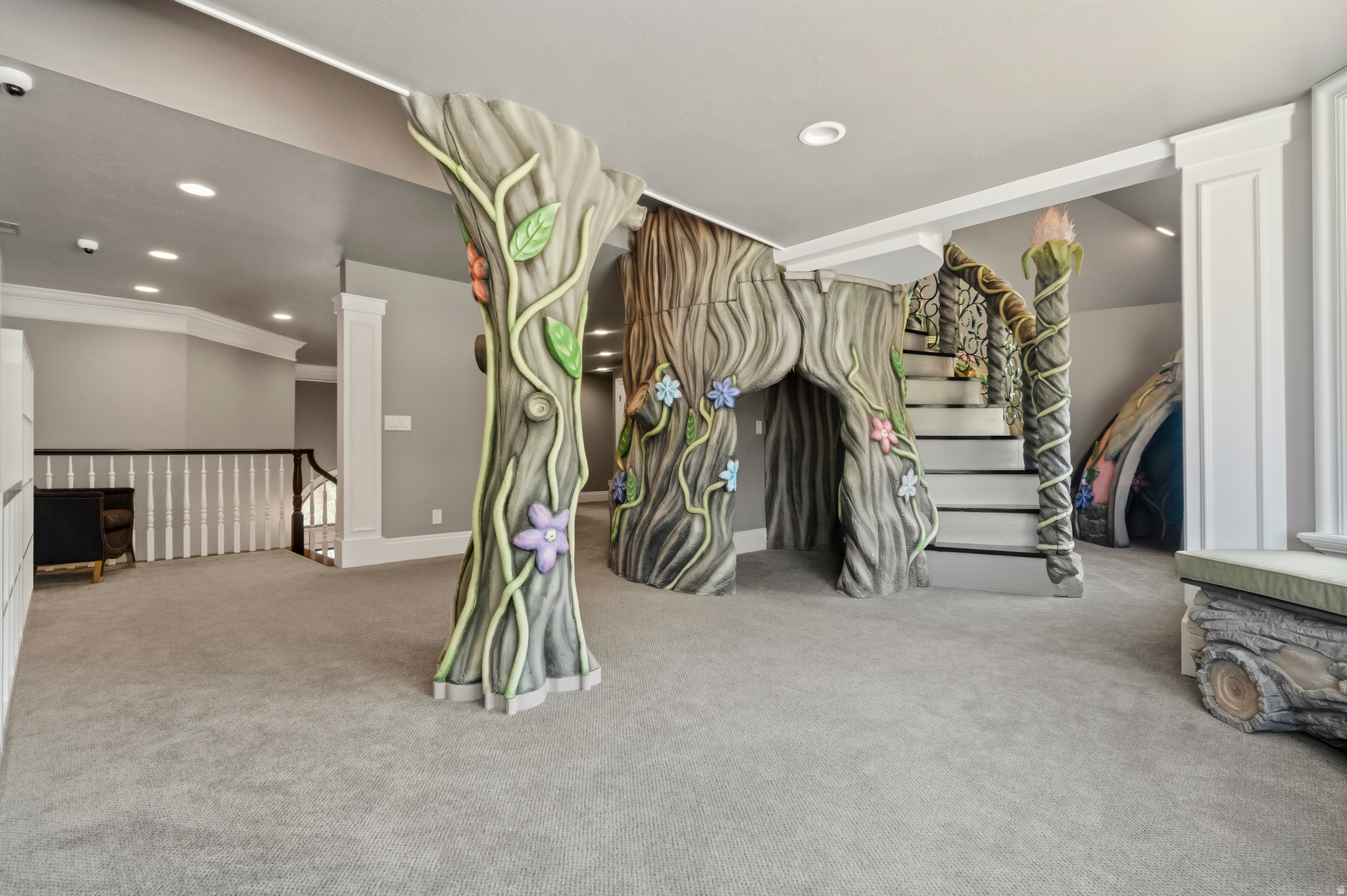 RIVER OAKS ESTATES - Residential