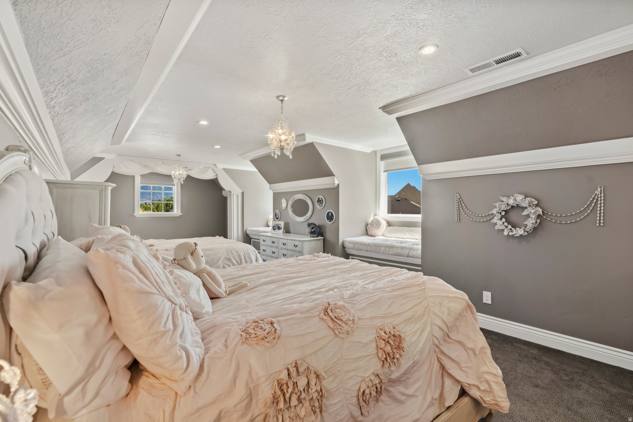 RIVER OAKS ESTATES - Residential