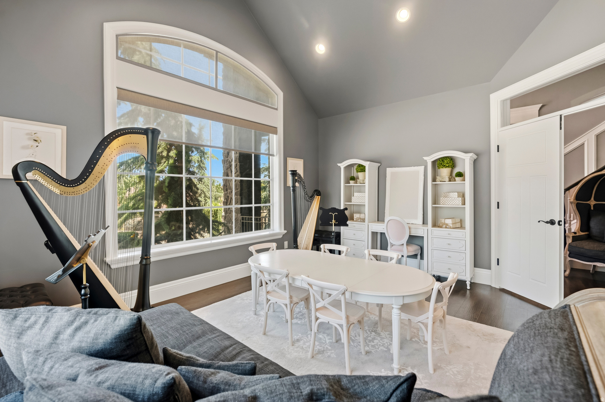 RIVER OAKS ESTATES - Residential