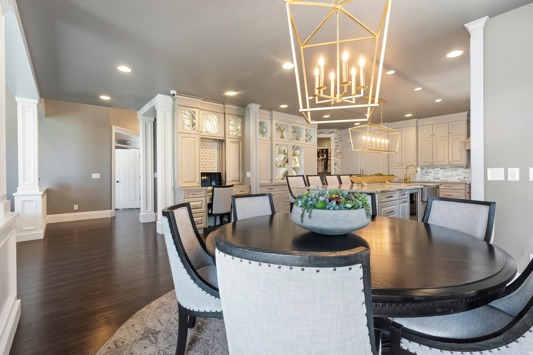 RIVER OAKS ESTATES - Residential