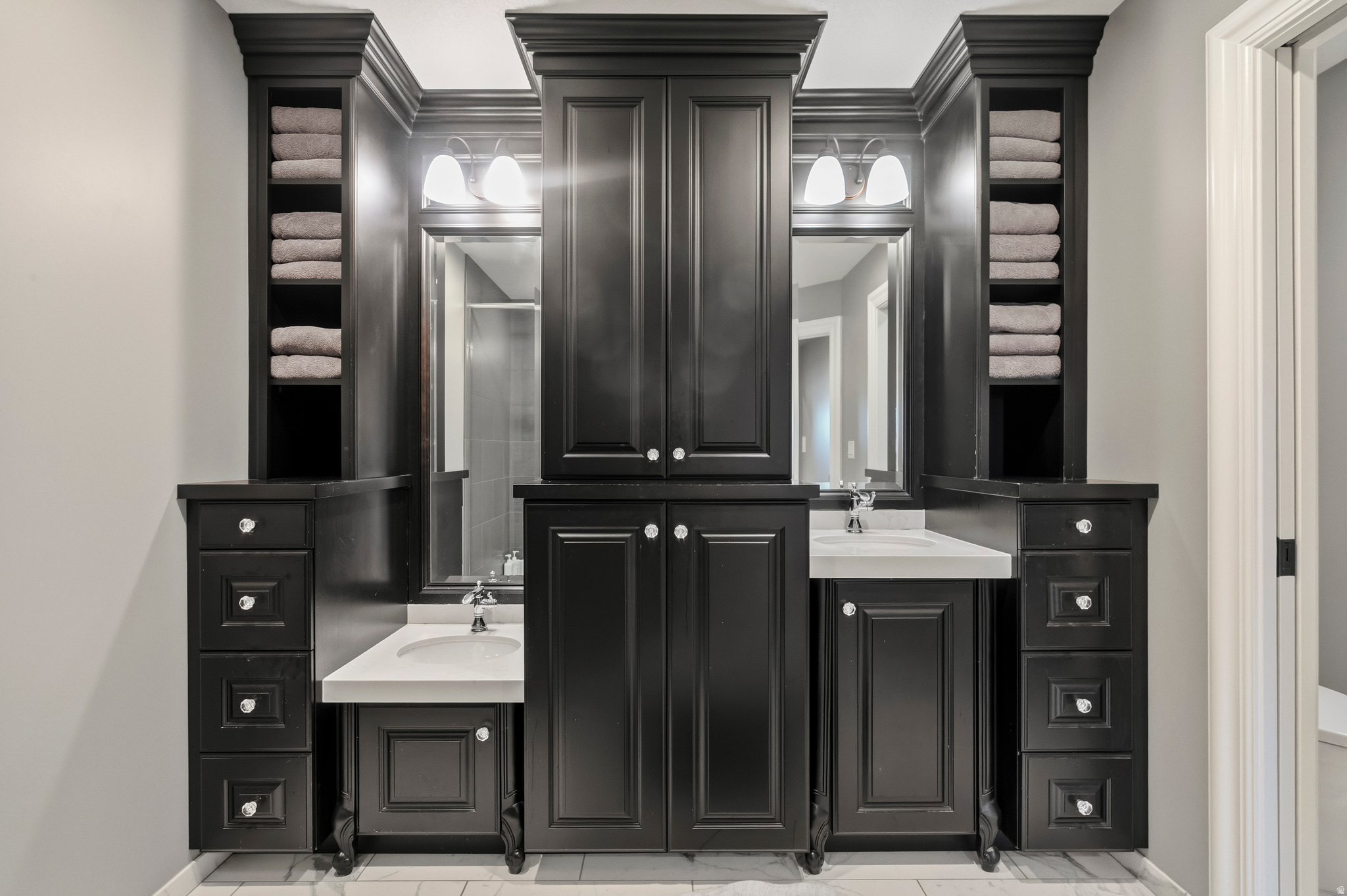 RIVER OAKS ESTATES - Residential