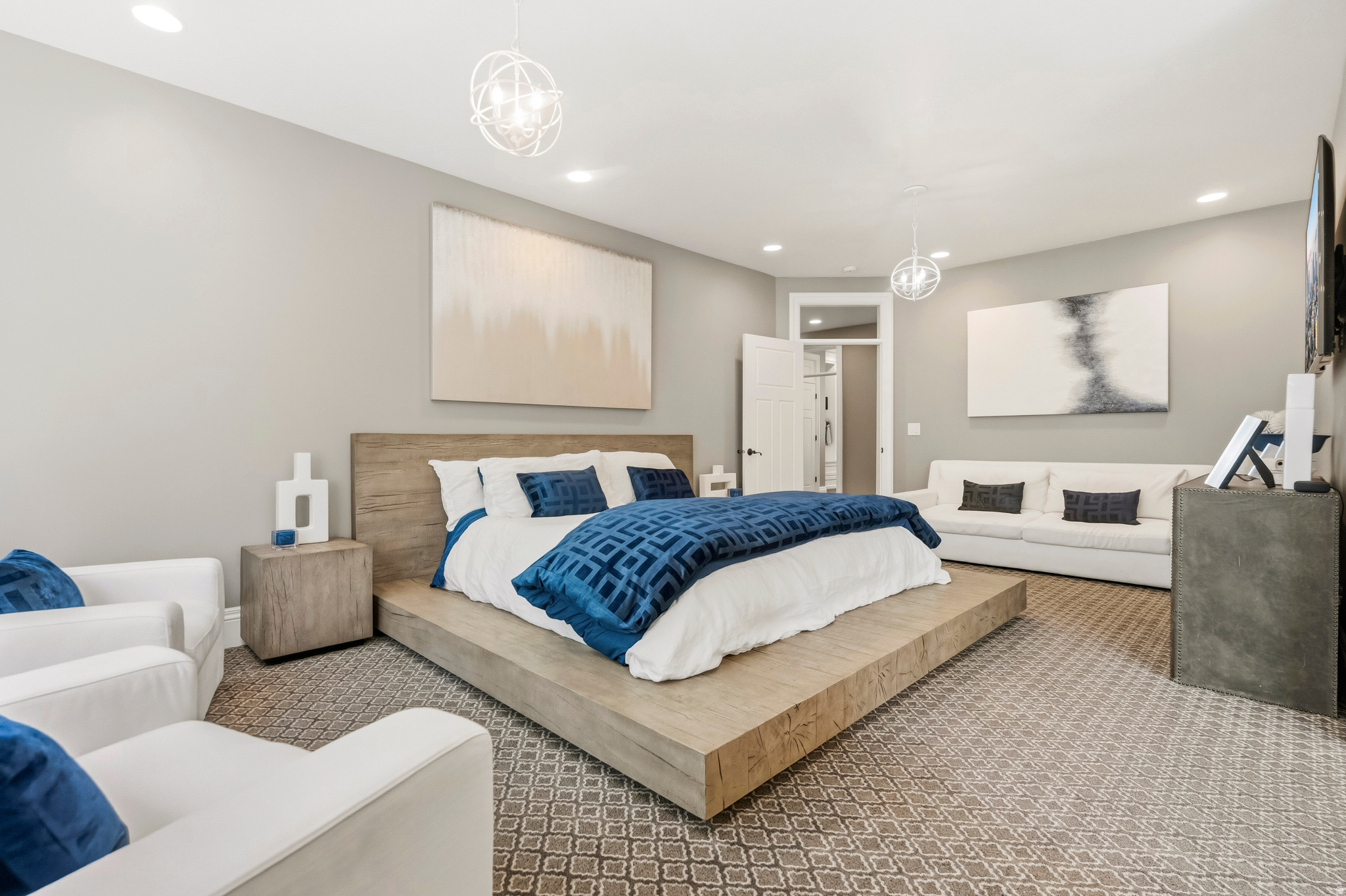 RIVER OAKS ESTATES - Residential