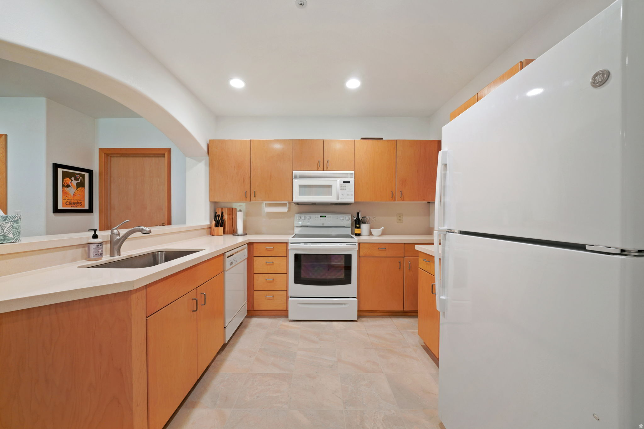 CREEKSIDE - Residential