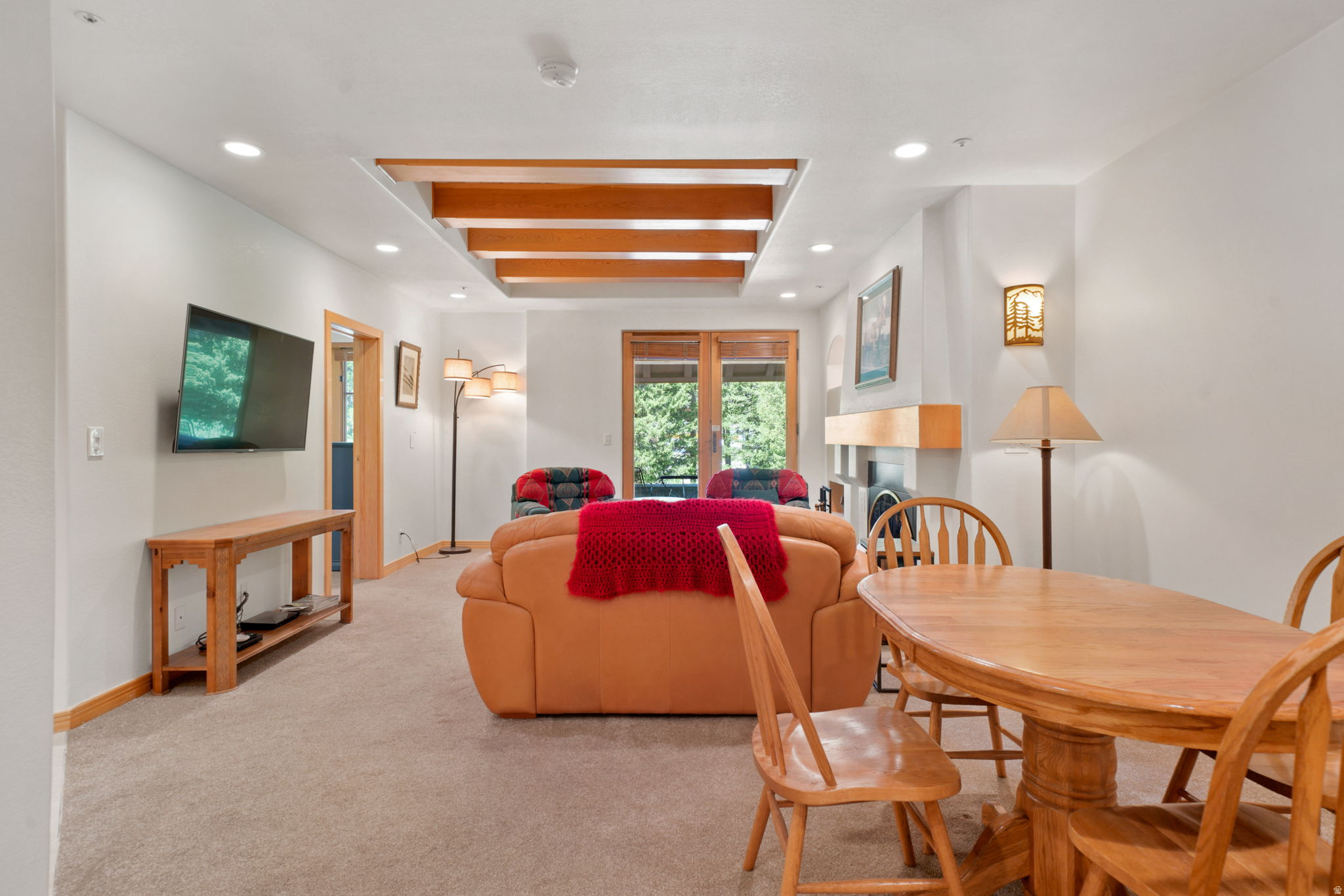 CREEKSIDE - Residential