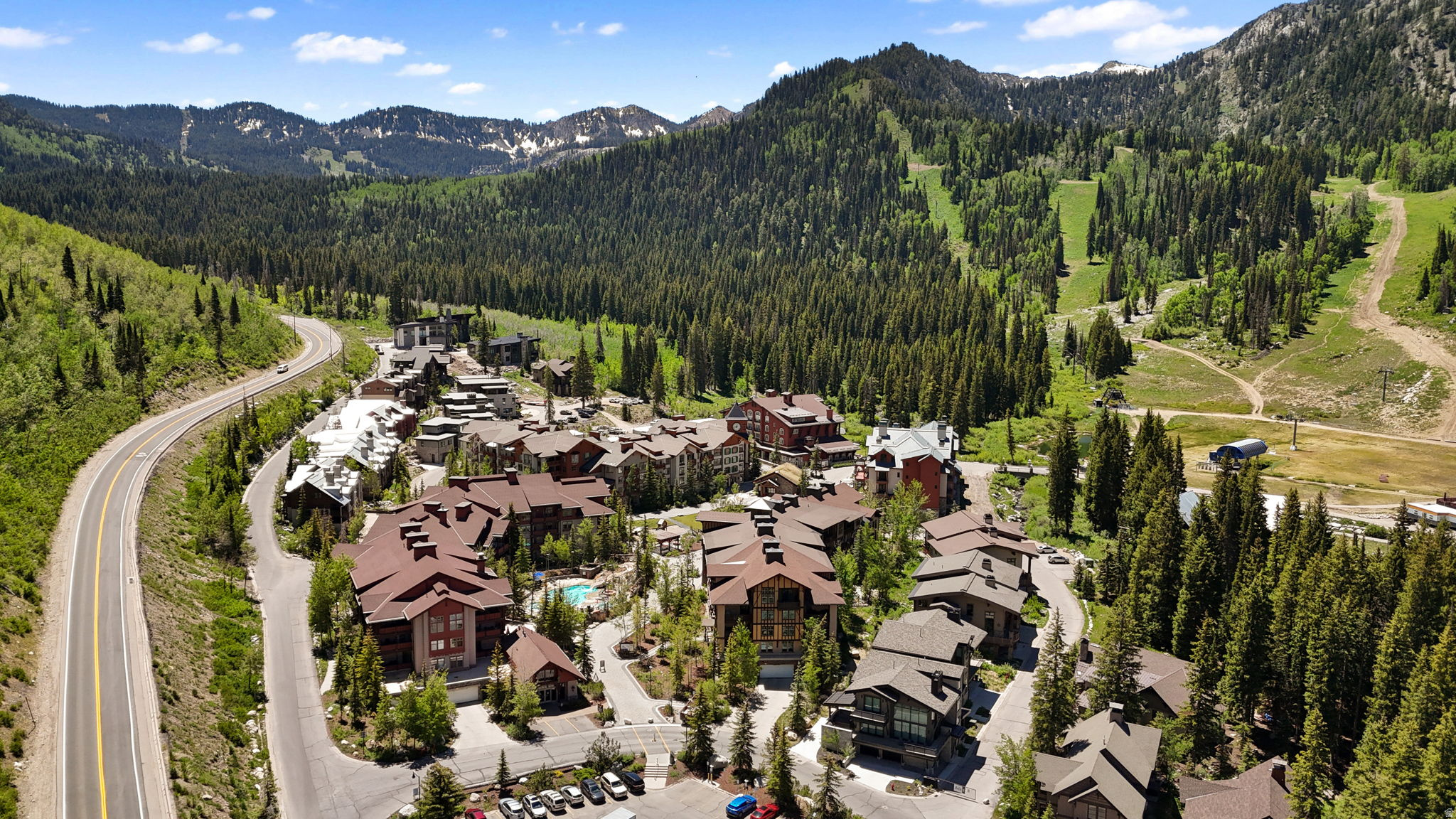 CREEKSIDE - Residential