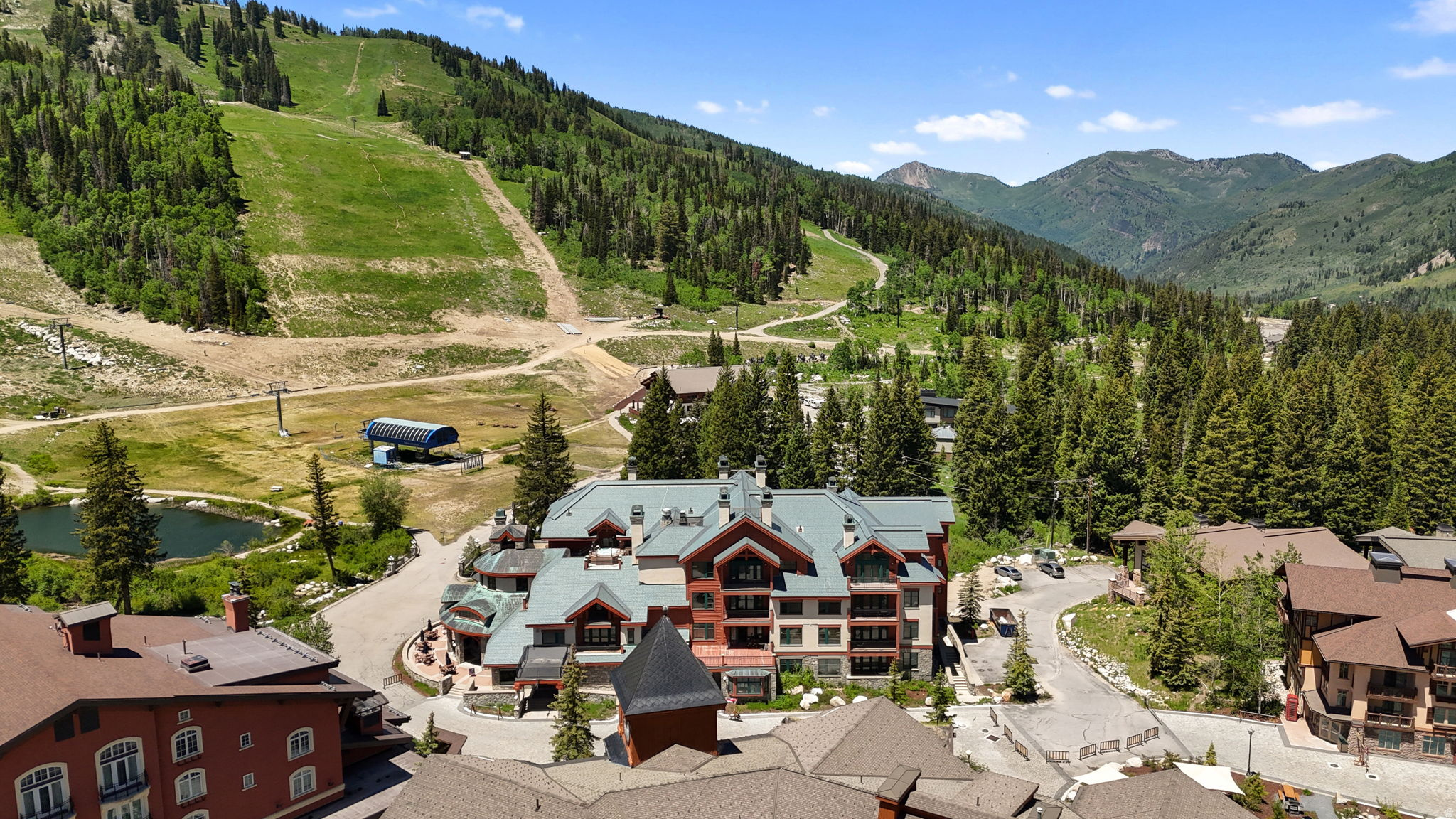 CREEKSIDE - Residential