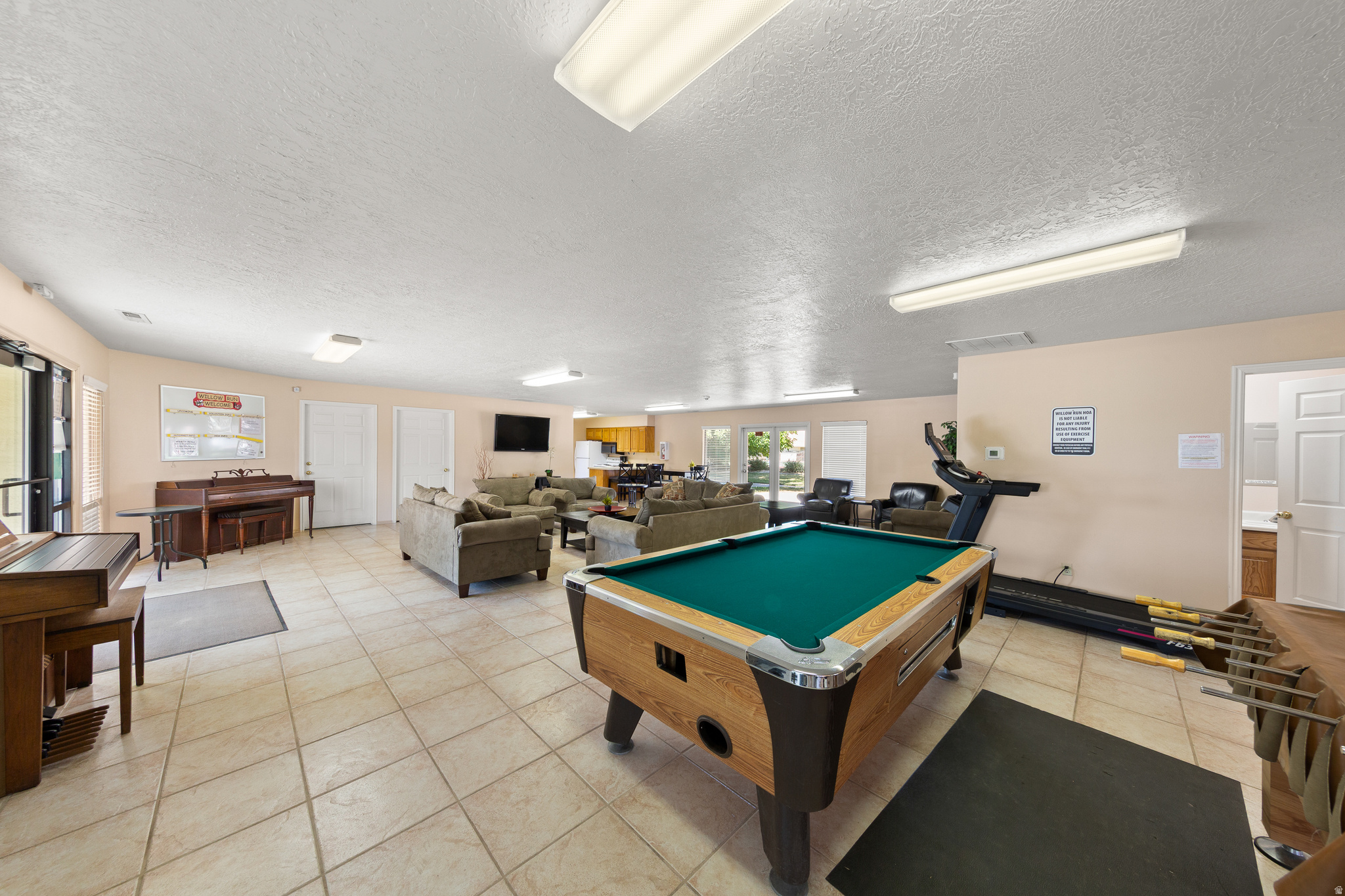 WILLOW RUN RESORT - Residential