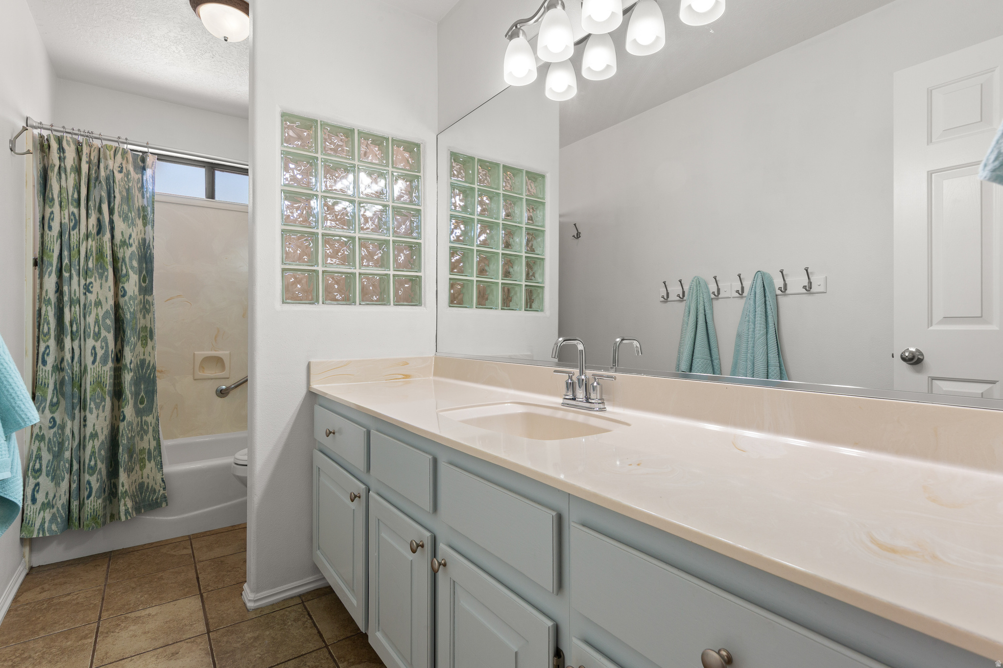 WILLOW RUN RESORT - Residential