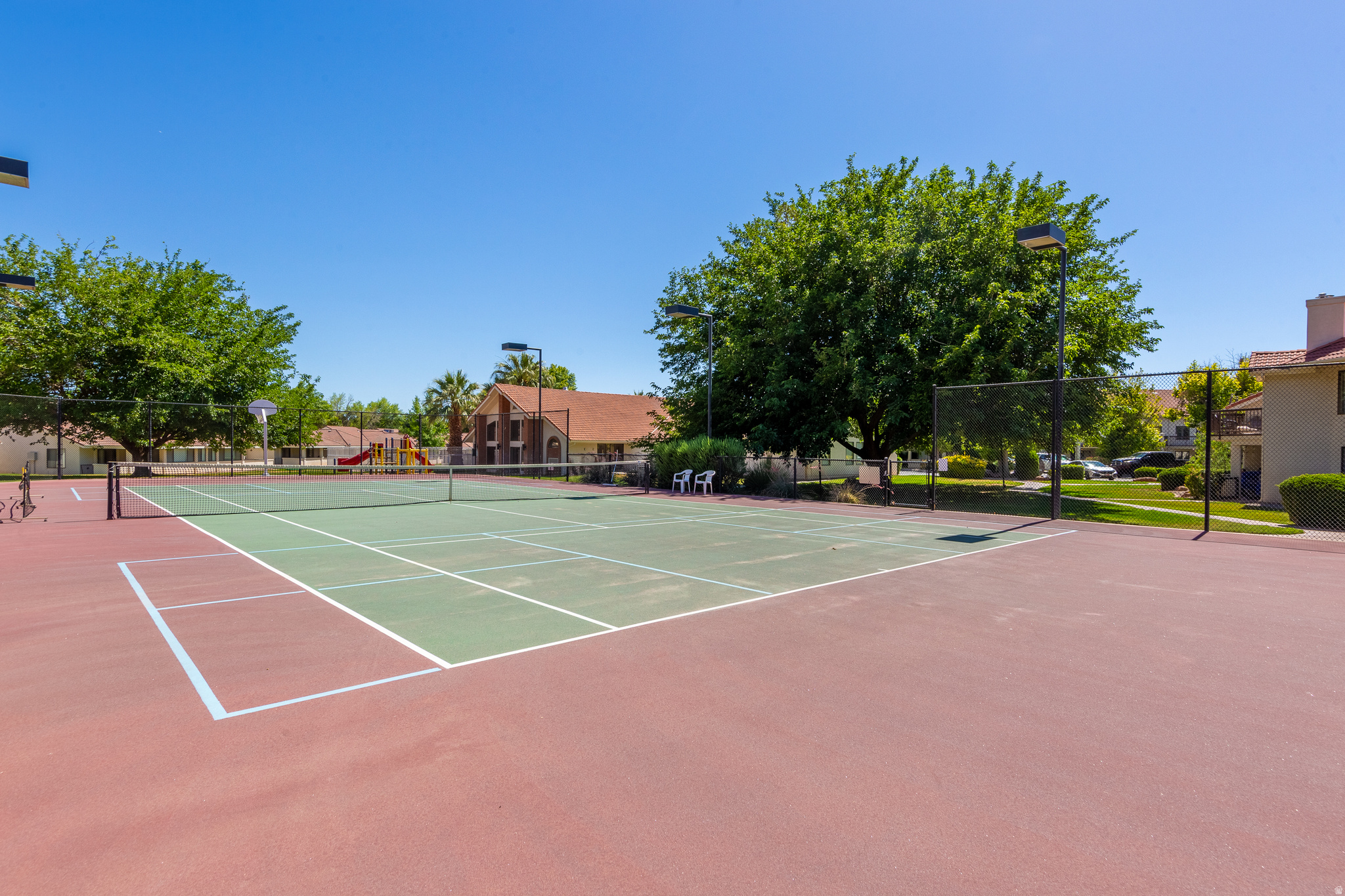 WILLOW RUN RESORT - Residential