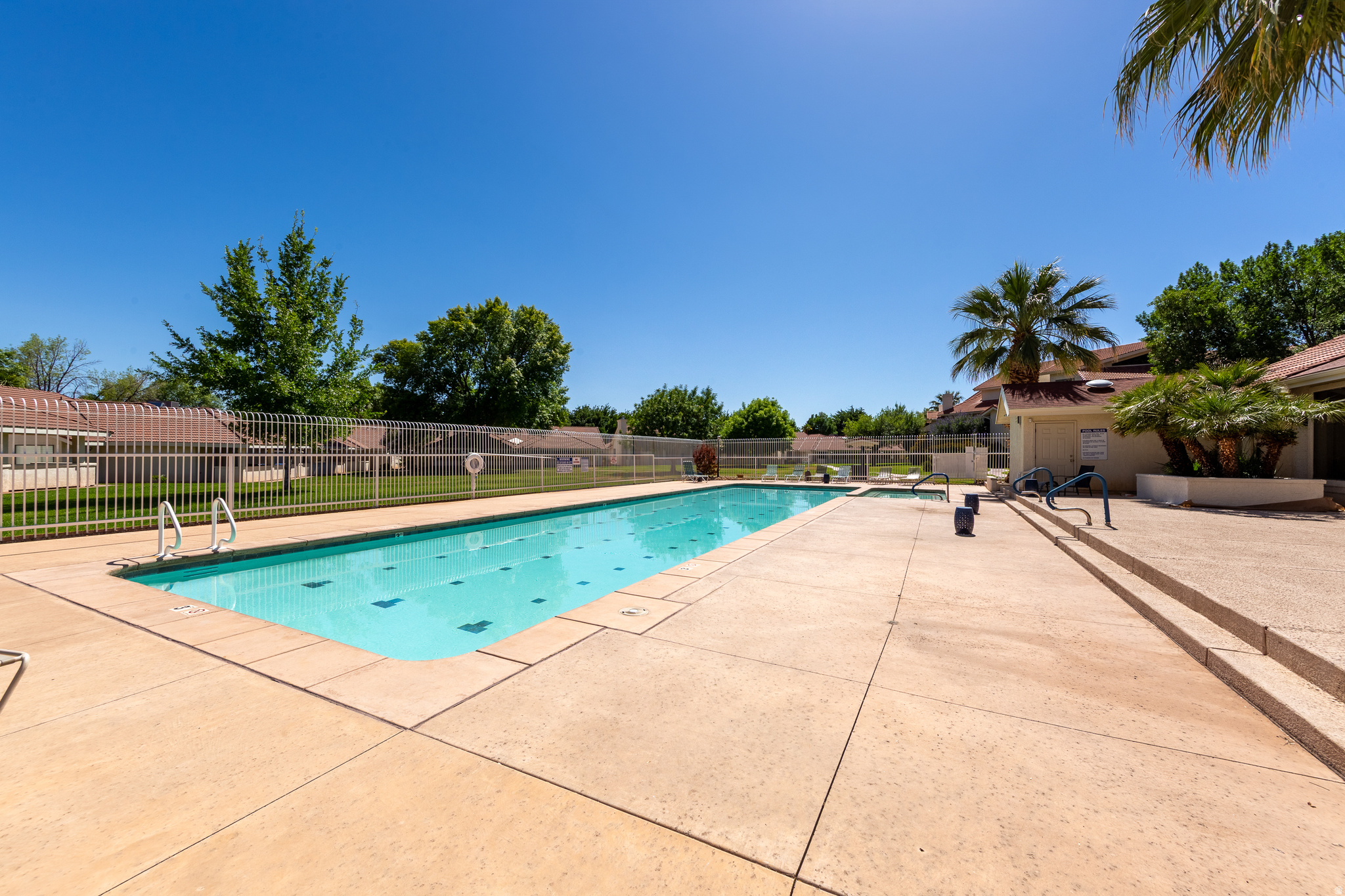 WILLOW RUN RESORT - Residential